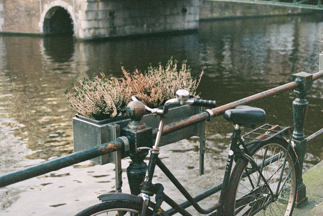 h-tels-amsterdam-2025-votre-guide-ultime-1745929814248