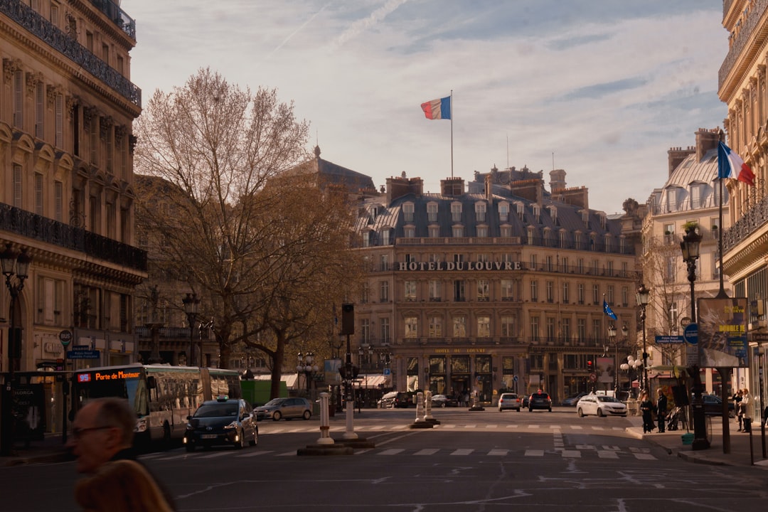 d-bloquez-votre-potentiel-le-guide-ultime-pour-gagner-de-l-argent-en-ligne-et-les-side-hustles-en-2025-1759311088677