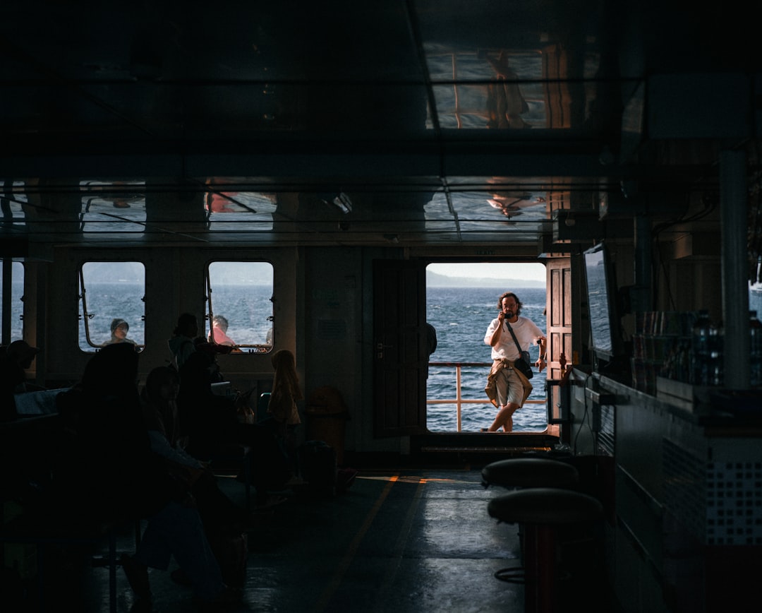 le-guide-complet-pour-voyager-seul-votre-aventure-en-solo-en-2025-1761049760683