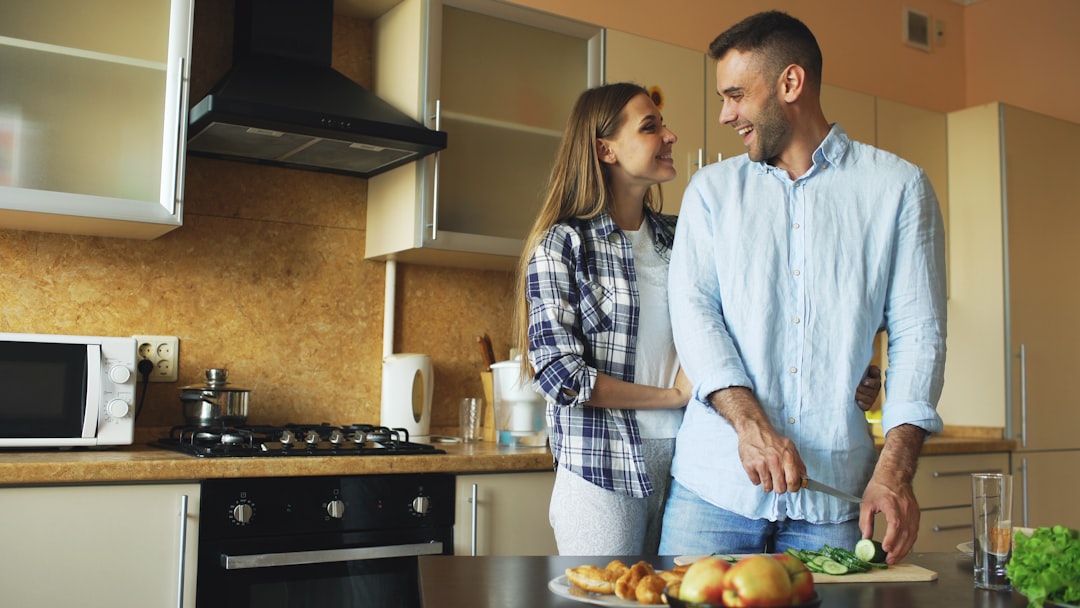 les-phrases-ne-jamais-prononcer-au-d-but-d-une-relation-1762086564166