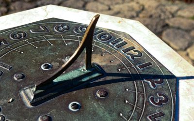 La Compatibilité Astrologique à l&rsquo;Ère Numérique : Au-delà du Simple Signe Solaire