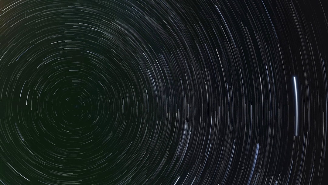 la-synastrie-astrologique-d-crypter-la-compatibilit-amoureuse-en-2025-et-au-del-1765250929494