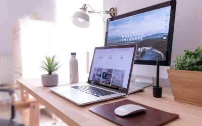 Devenir un Influenceur à Succès en 2026 : Maîtriser les Codes de YouTube, Instagram, TikTok et Facebook