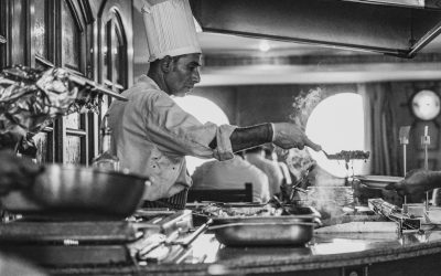 L&rsquo;Odyssée Gourmande : Vos Meilleures Destinations et Astuces pour un Voyage Culinaire Inoubliable en 2026