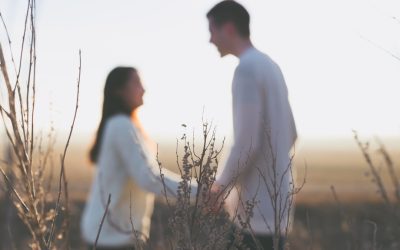 L&rsquo;Astrologie et la Compatibilité Amoureuse en 2026 : Décrypter les Liens Cosmiques pour des Relations Épanouies ✨