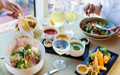 Le Monde à Votre Table : Les Destinations Culinaires Incontournables et Astuces de Voyage Gourmand en 2026