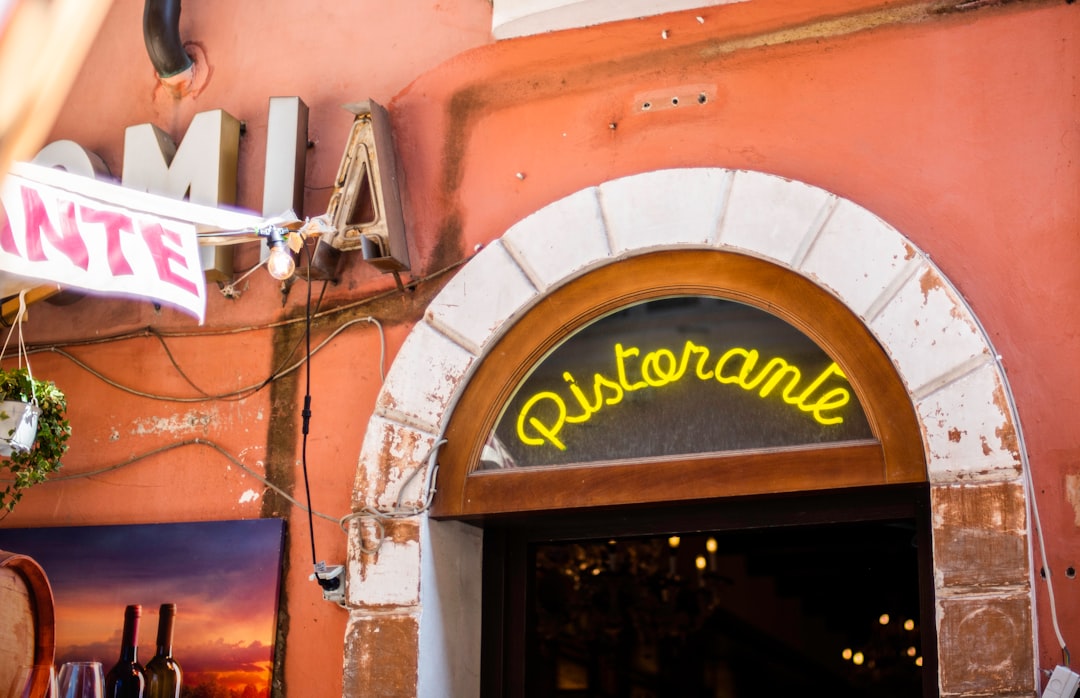 aventures-culinaires-en-europe-vos-guides-ultimes-pour-des-d-lices-cach-s-et-des-saveurs-locales-1780630149999