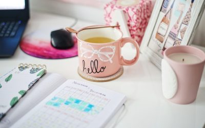 Devenir un Influenceur à Succès en 2026 : Votre Guide Complet pour Briller sur YouTube, Instagram, TikTok et Facebook