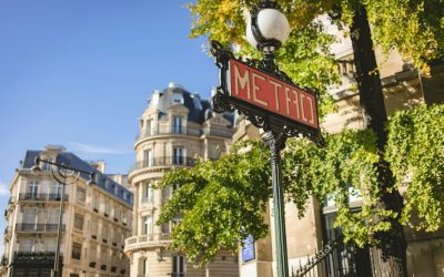 L&rsquo;Intelligence Artificielle et l&rsquo;Emploi en 2026 : Mythes, Réalités et Opportunités pour les Professionnels Français